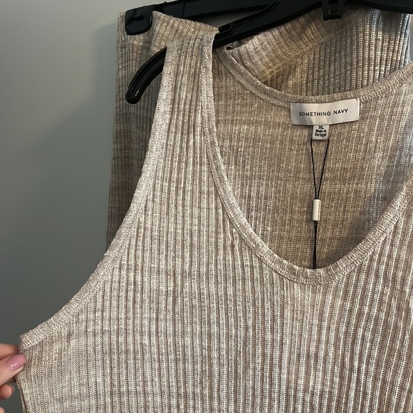 ⭐️NEW⭐️Two piece set NWT - Picture 3 of 7